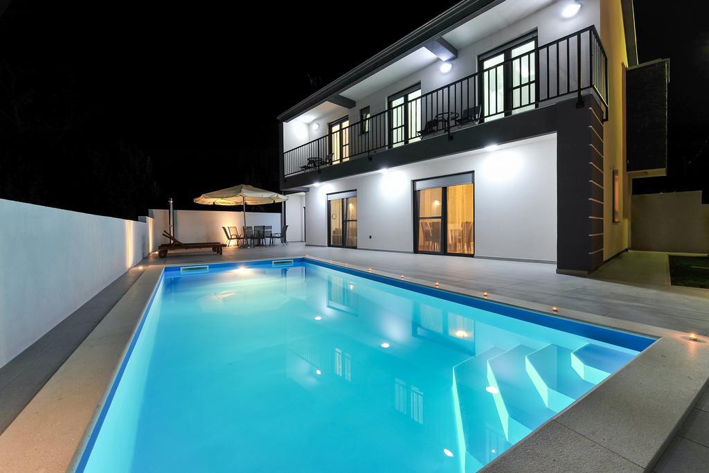 Villa Lily Privlaka  Exterior foto