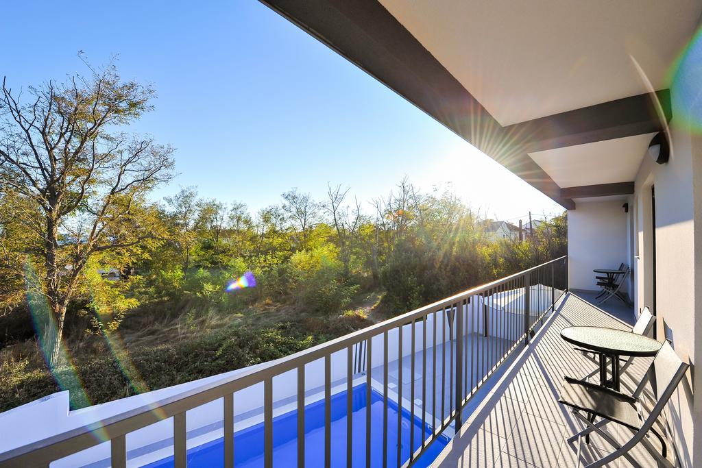 Villa Lily Privlaka  Exterior foto